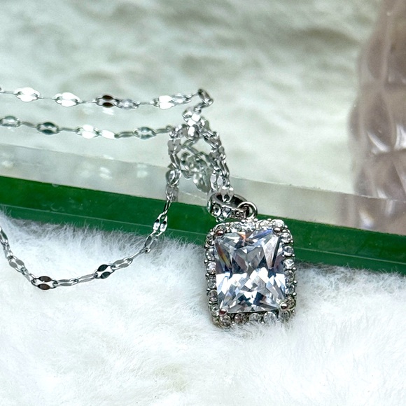 Stainless Steel Chain with Silver Tone Rhinestones Pendant - Picture 5 of 7